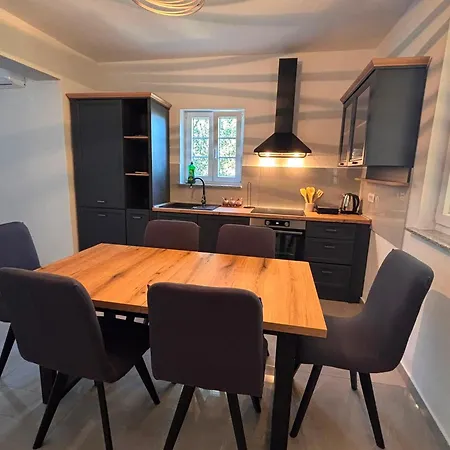 Apartment Bozena *